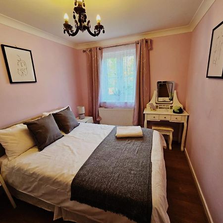 Appartement Lovely Flat Close To Shepherd'S Bush à Londres Extérieur photo