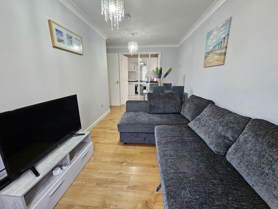 Appartement Lovely Flat Close To Shepherd'S Bush à Londres Extérieur photo
